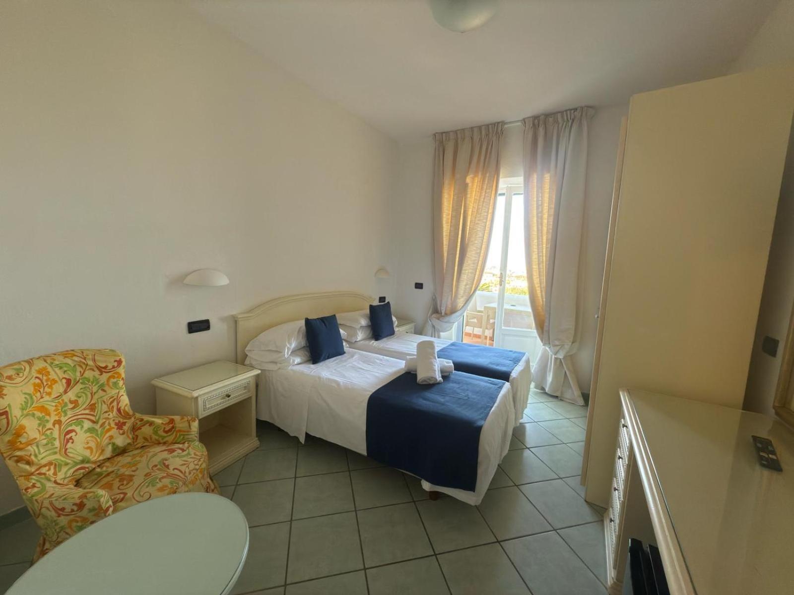 Hotel Albatros Форио Экстерьер фото