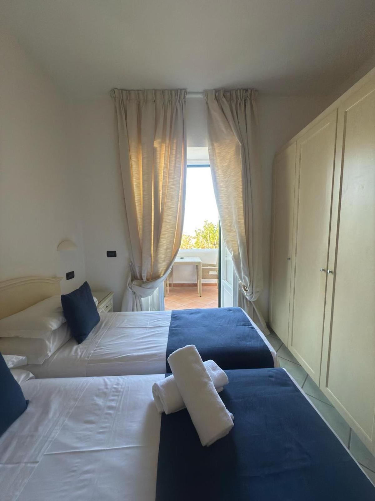 Hotel Albatros Форио Экстерьер фото